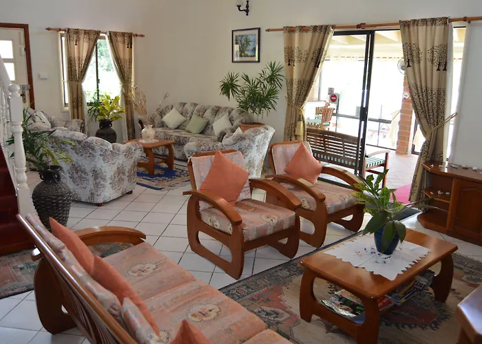 Carana Hilltop Seychelles Guest house Glacis (Mahe)