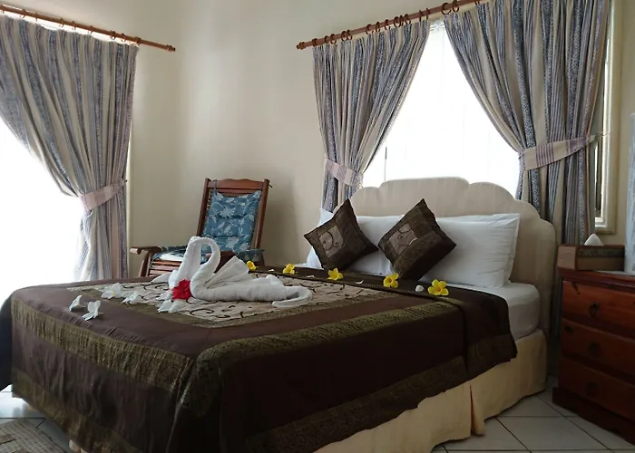Carana Hilltop Seychelles Glacis (Mahe)