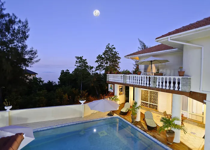 Guest house Carana Hilltop Seychelles Glacis (Mahe)