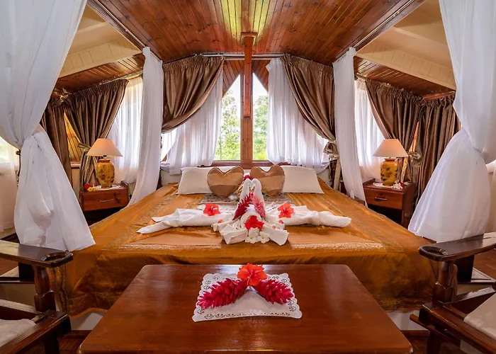 Carana Hilltop Seychelles Guest house
