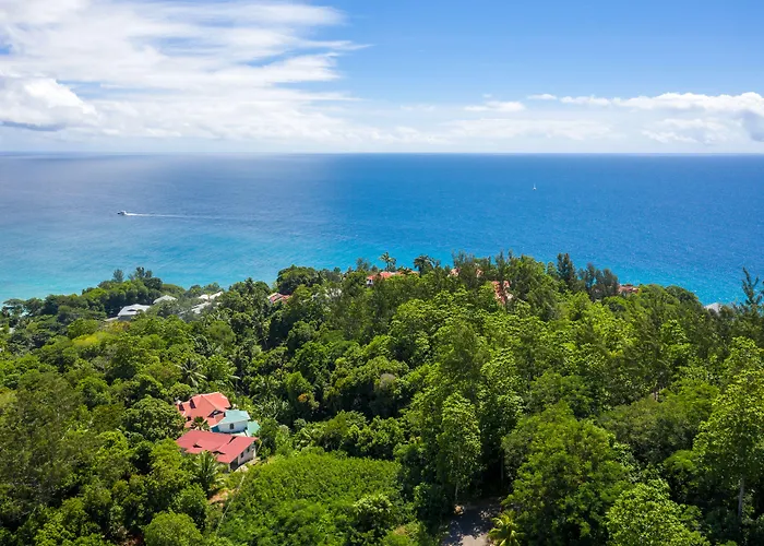Carana Hilltop Seychelles Guest house 4*