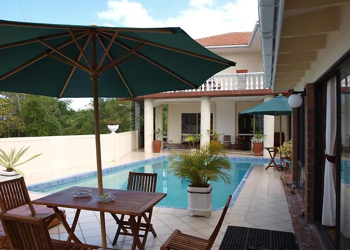Carana Hilltop Seychelles Guest house