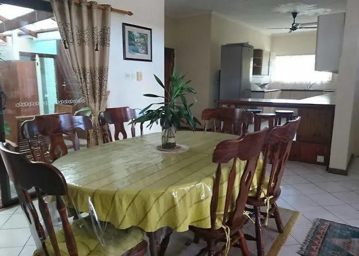 Carana Hilltop Seychelles Guest house Glacis (Mahe)