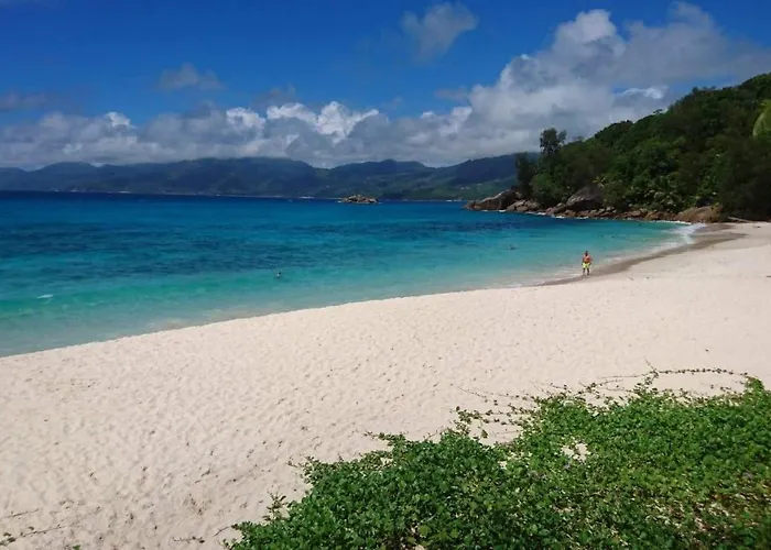Carana Hilltop Seychelles Guest house Glacis (Mahe)